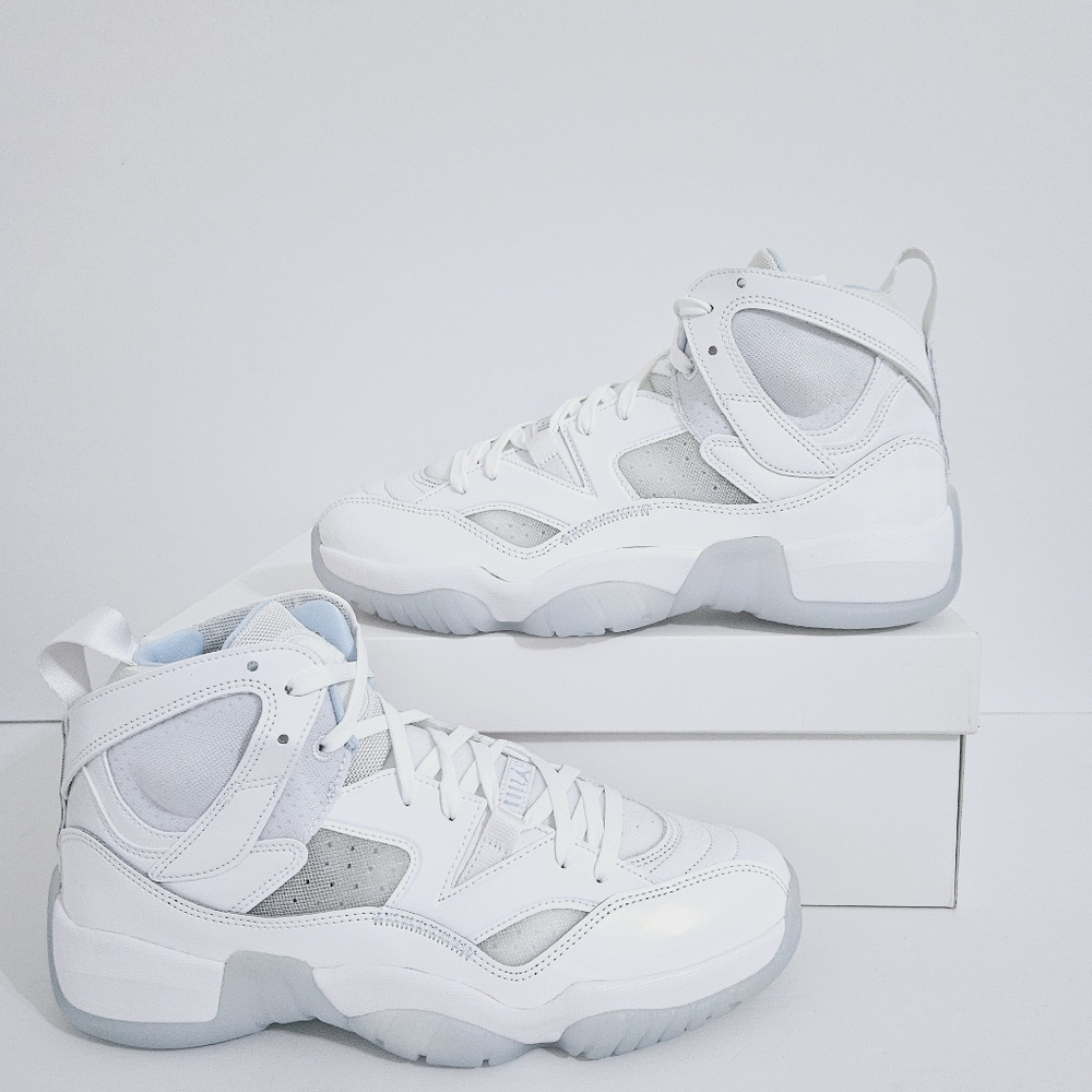 Nike Wmns Jordan Jumpman Two Trey